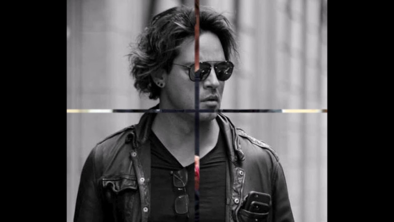 GABRIEL GARKO : LOVE TAKES TIME