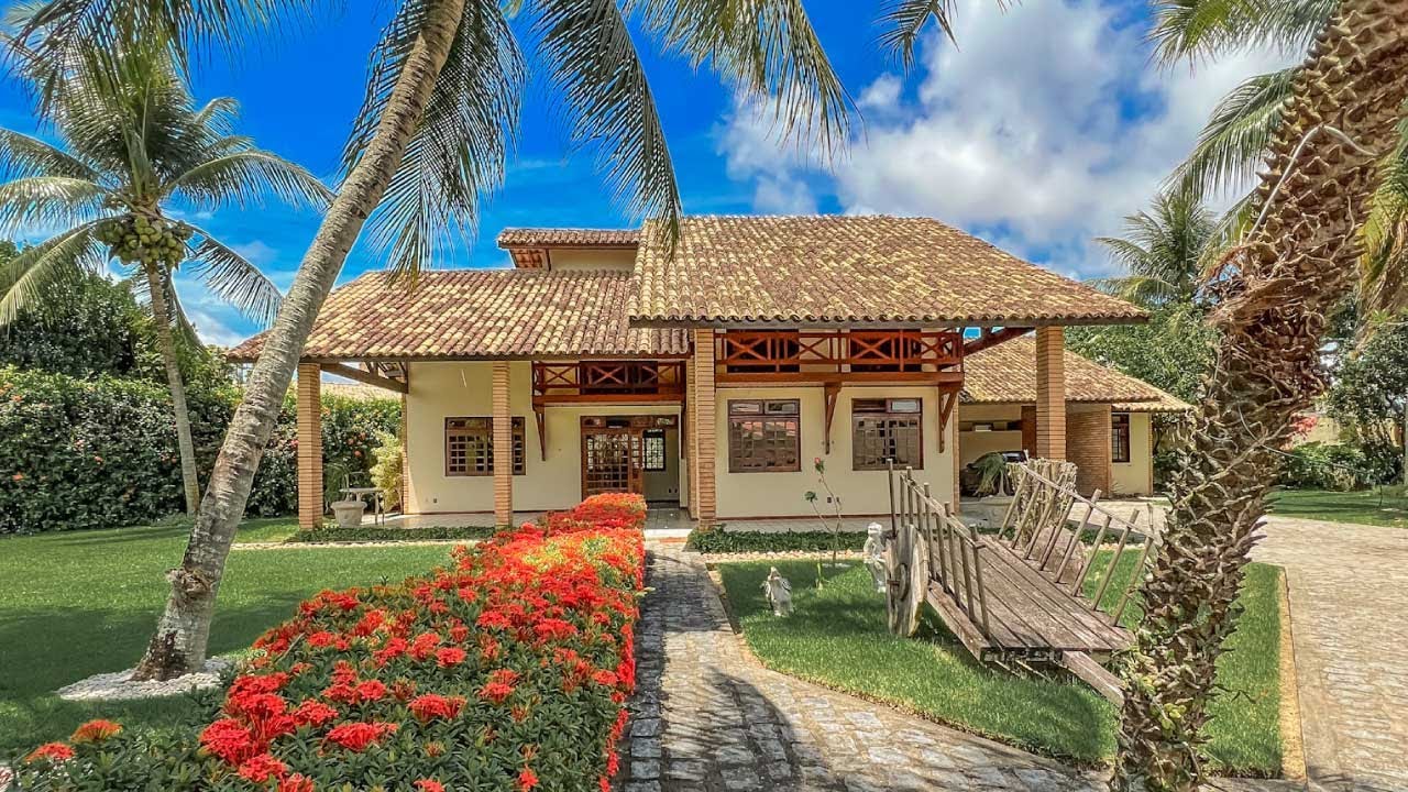 CASA EM CONDOMÍNIO FECHADO EM MACEIÓ