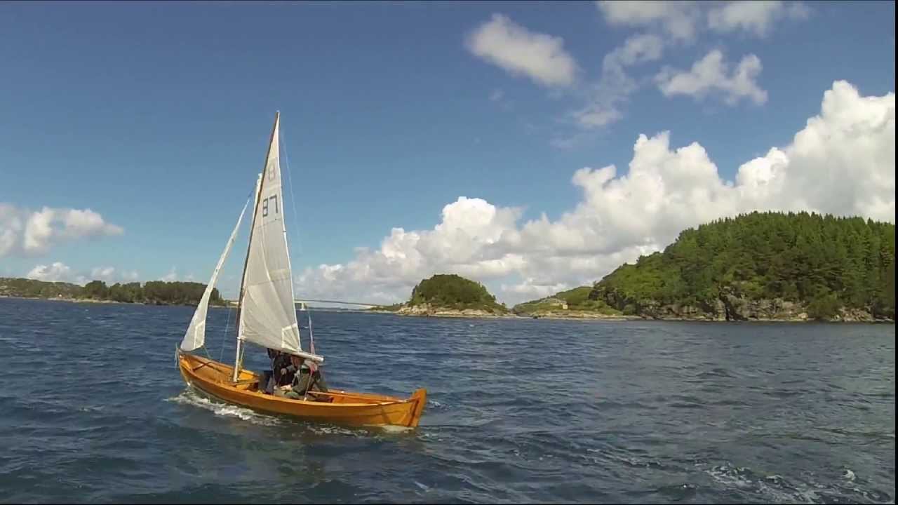 Sailing the "Oselvar" - Oselvarseiling