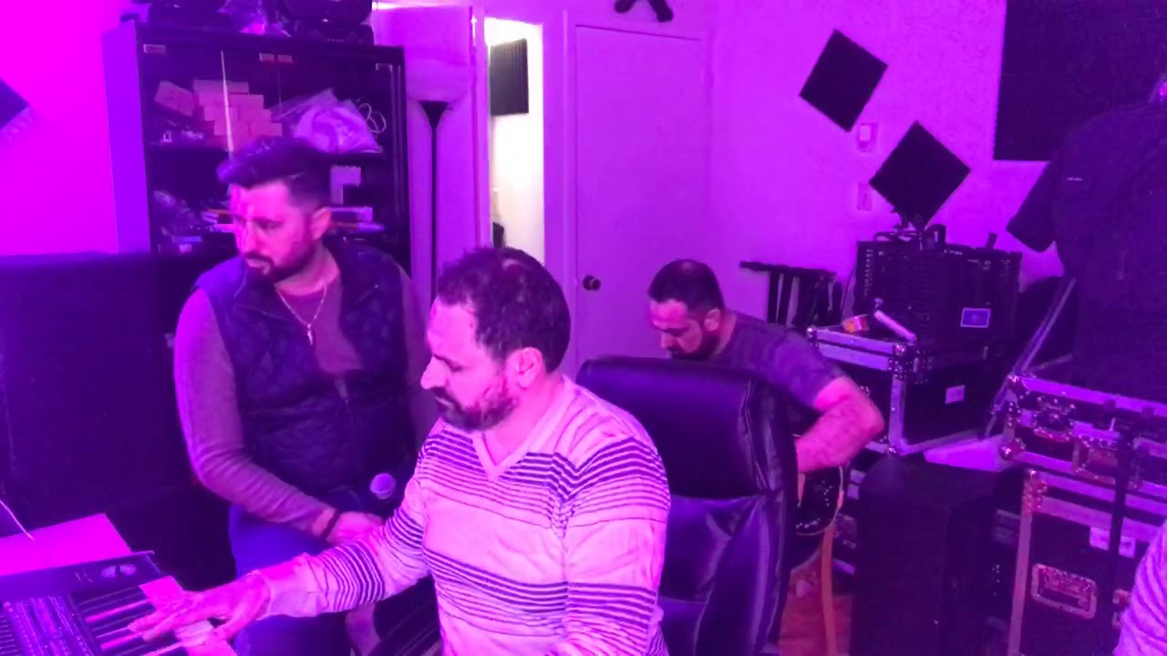 Sargon Gauroقربان عينيك .موتعرف .ايش لك علي