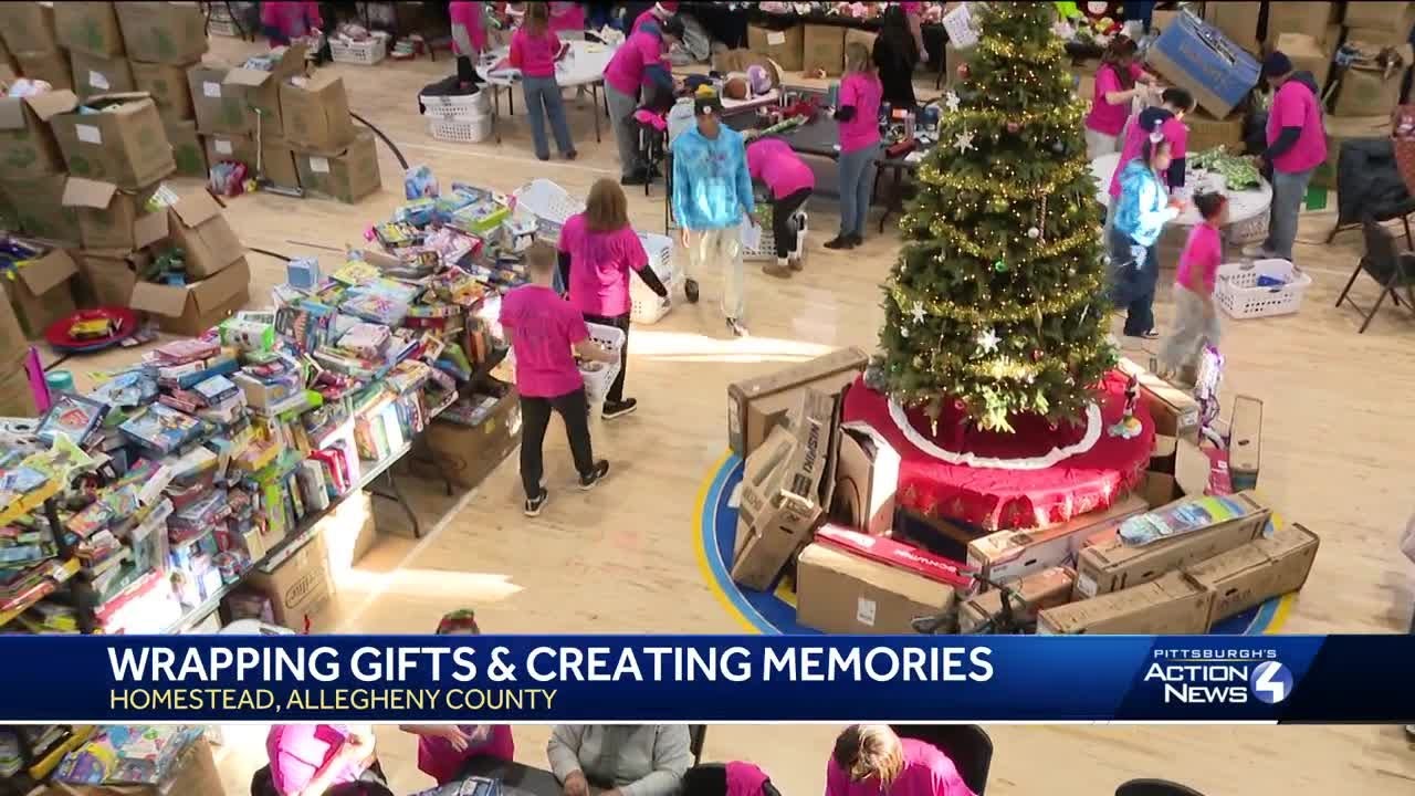 Best of the Batch Foundation: 1,300 volunteers wrap gifts for families in need