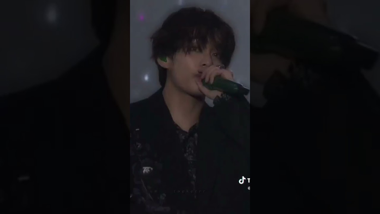 #kimtaehyung it's someones birthday tdy #army 🎆🎉💜💜