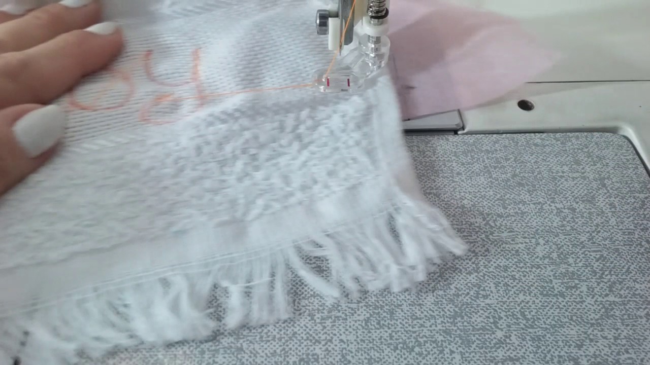 bordando letras com quilt livre( toalhinha )