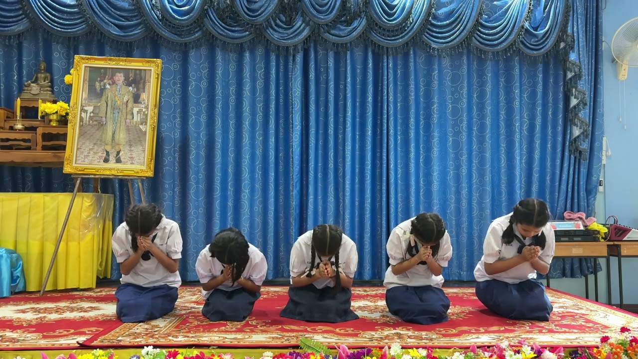 สวดมนต์สรภัญญะ ระดับประถมศึกษา ประเภททีมหญิงล้วน