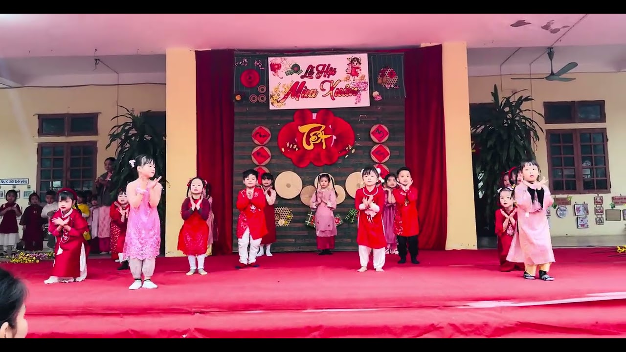 MNPL1- Mushup E chào tết, Tết đong đầy