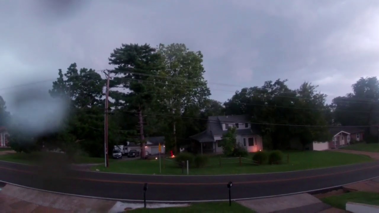 Derecho/Squall Line (Live Storm Damage). Arnold MO. (08/10/20)