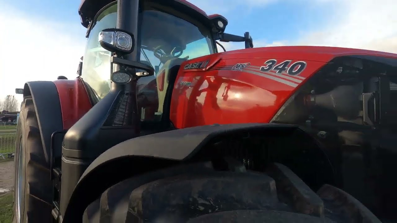 2023 Case IH Optum 340 AFS Connect CVXDrive 6.7 Litre 6-Cyl Diesel Tractor (340 HP)