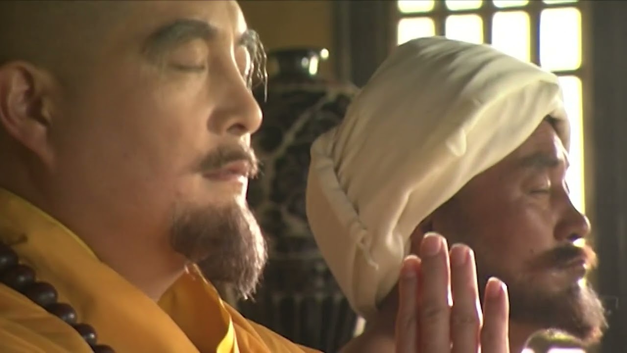 KHÔNG NGỜ LÃO GIÀ CÀY RUỘNG LẠI LÀ NGƯỜI CÓ VÕ CÔNG CÁI THẾ GIỮ CỔNG CHO SƯ PHỤ