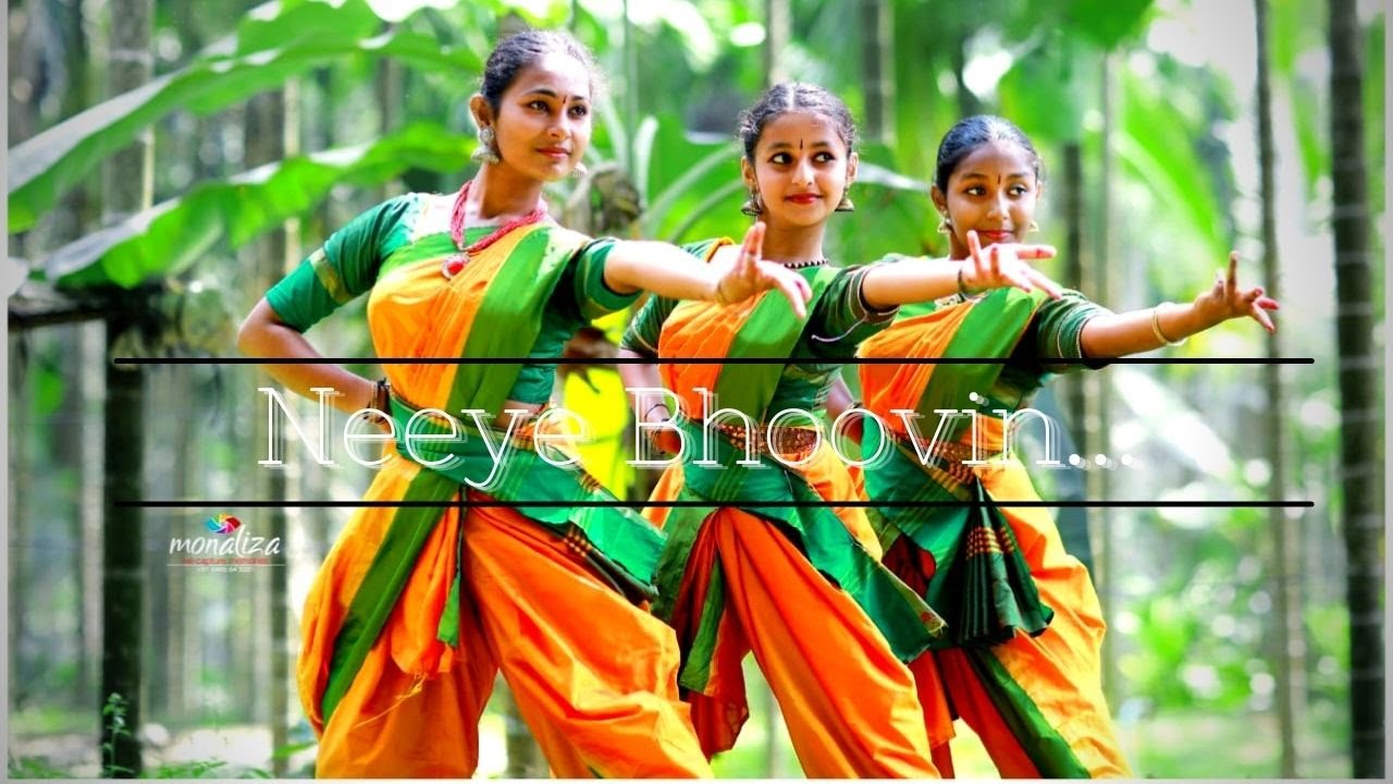 Neeye Bhoovin....Dance cover by Anjali Chandran, Rathnitha Ramakrishnan, Arya Chandran