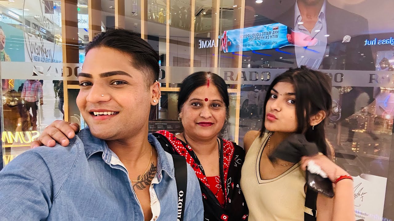 Meri maa ko mai Pahali bar professional salon mai lekar gaya 🥹❤️
