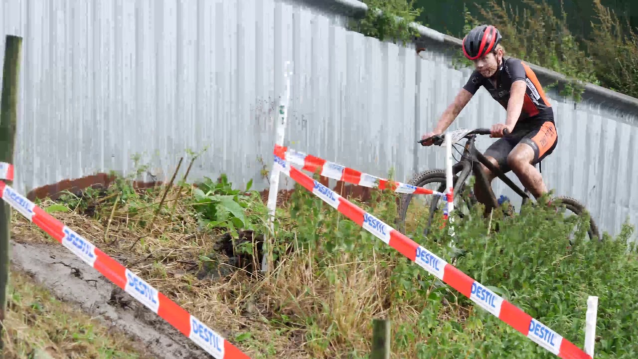 Morris Gruiters bij de landelijke jeugd mountainbike competitie in Arkel 20170909