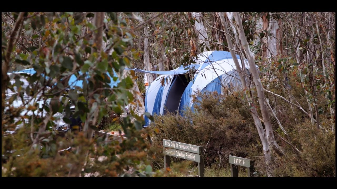 Parks Victoria volunteers -  Campground Hosts