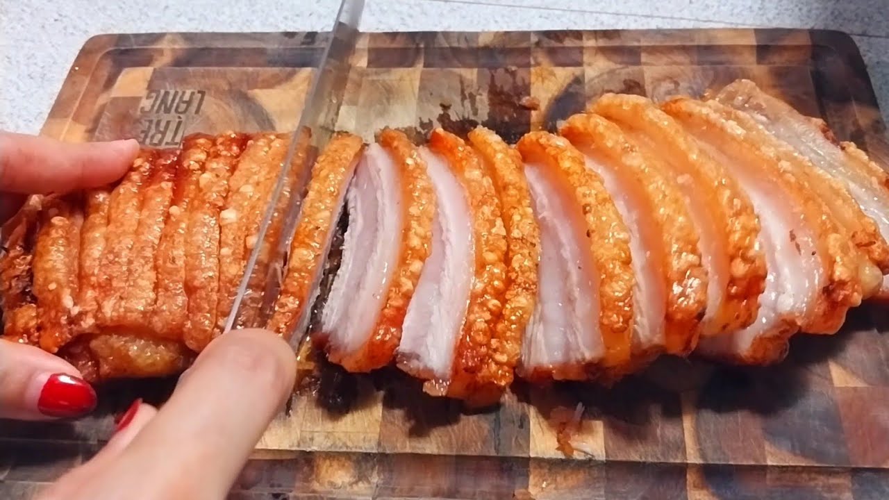 Học Được Cách Làm Heo Quay Da Giòn Như Cốm Thơm Ngon Rất Dễ