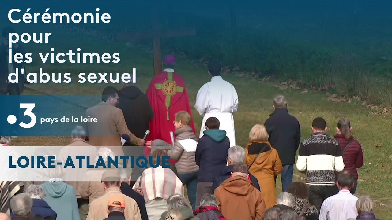 C&eacute;r&eacute;monie pour les victimes d'abus sexuel &agrave; Pontch&acirc;teau