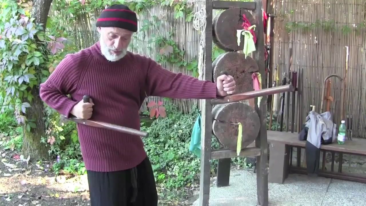 双拐 Shuang Guai-Tonfa1