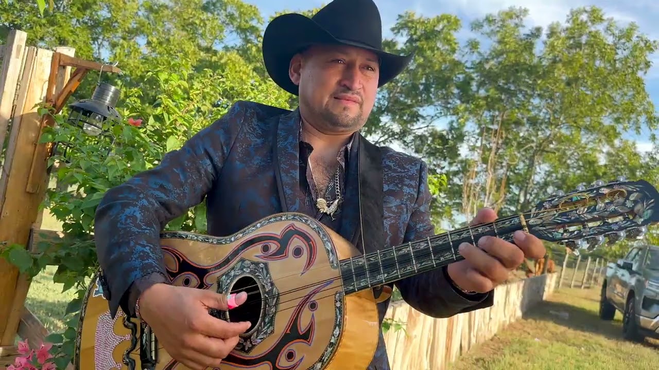 Trio Realeza De la Sierra de Jony Hernandez - Exageras de Bonita (VIDEO OFICIAL)