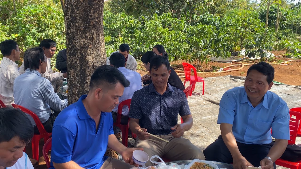 Hrơi NÔEL Sang Ơi Adai Plei Brong Ngol