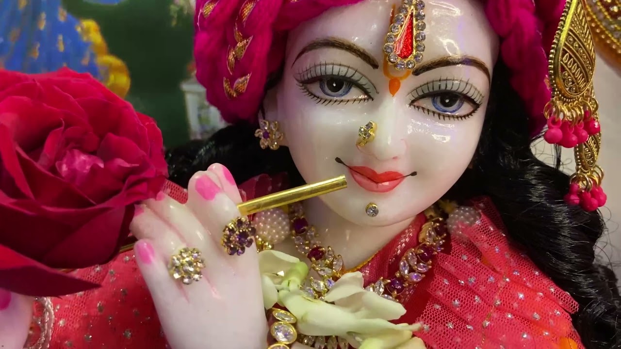 Kanha madhuban me tum aaya na karo 🥰jaadubhari bansuri bajaya na karo ♥️♥️