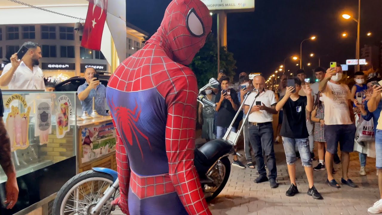 &Ccedil;ılgın Dondurmacı | Spider-Man | &Ouml;r&uuml;mcek Adam S&uuml;per Dans