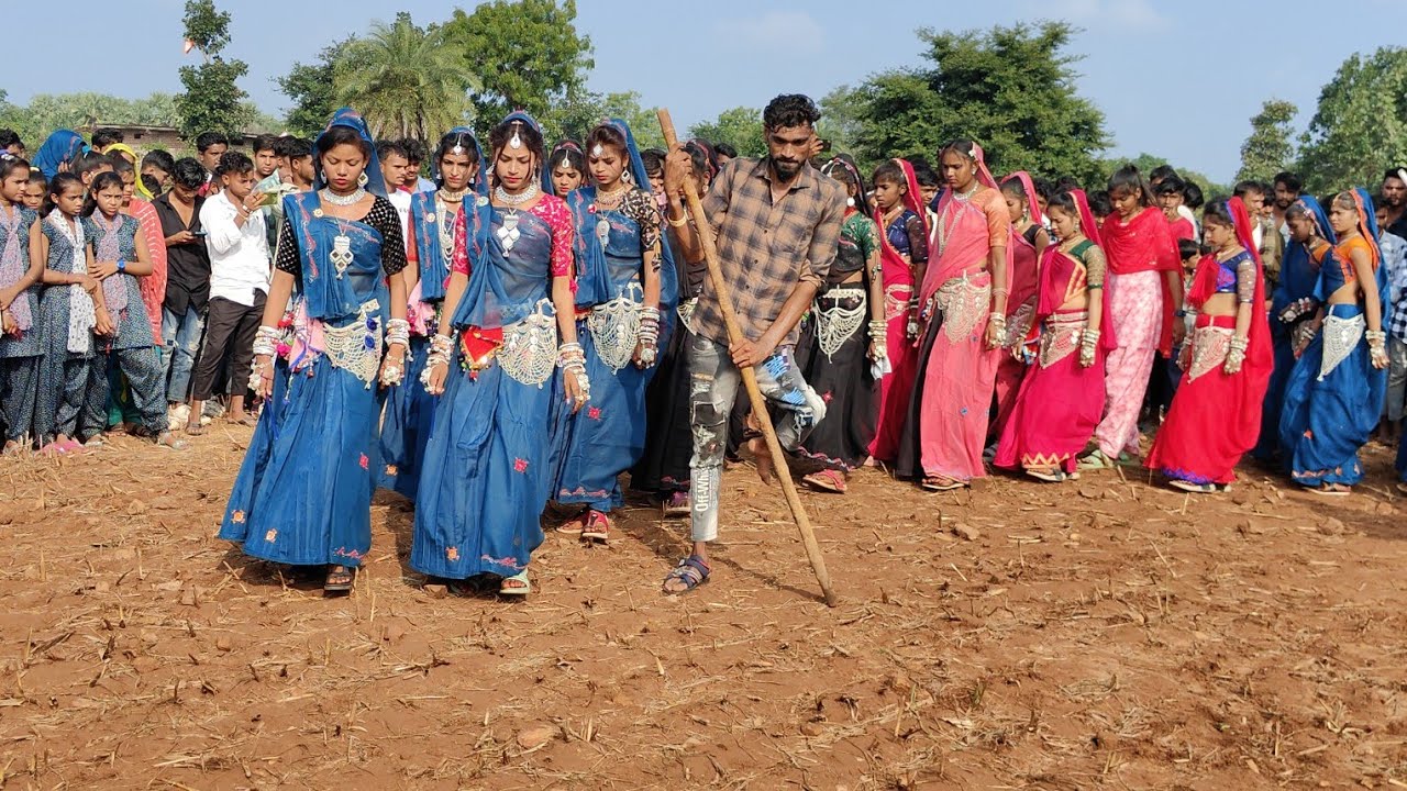 आदिवासीबेटियां डांस गुल्ली गिल धमाका डांस रियलिटी टीमली रियल आदिवासी aadivasi betiyan danc  !! 2024