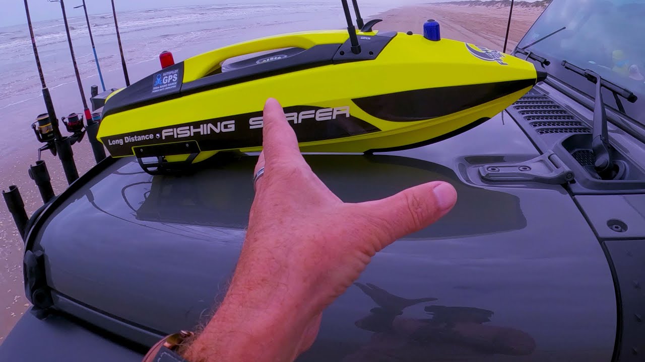 Chasing POMPANO with a Fishing Surfer RC Boat