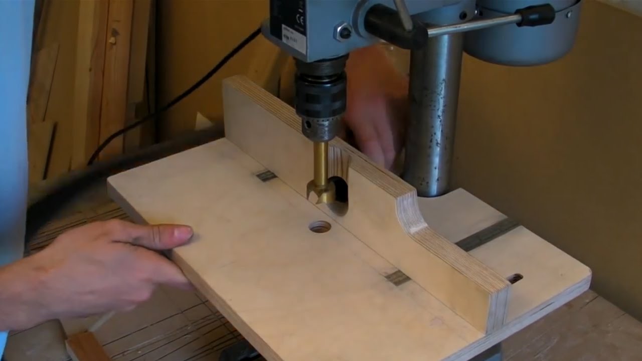 Building A Pillar Drill / Drill Press Table (adjustable fence, extraction hose & inlaid rulers)