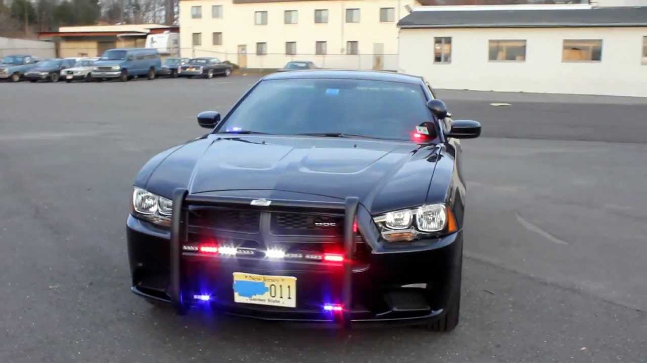 Unmarked Dodge Charger Police / FBI car