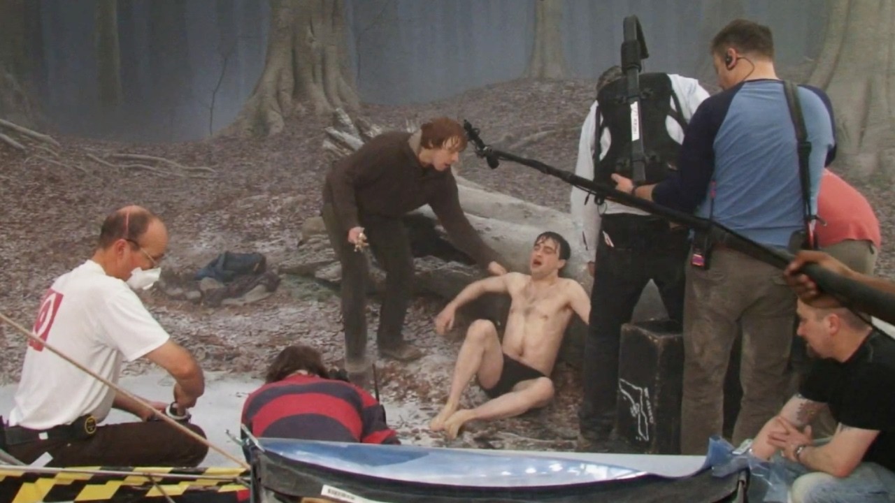 Harry Potter and the Deathly Hallows Part 1 Behind The Scenes | VFX Breakdowns | Daniel Radcliffe