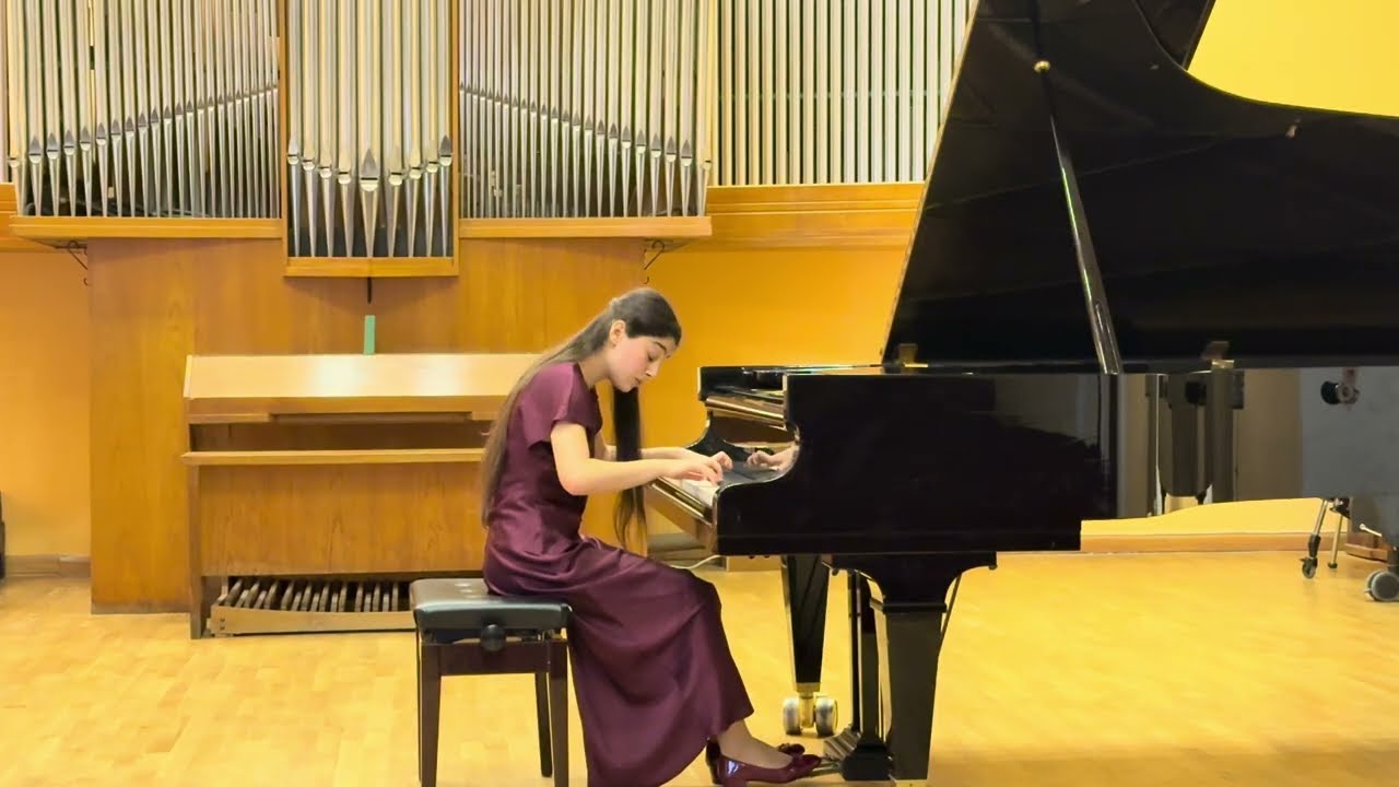 Haydn -Sonata in E flat major, Hob XVI 52.               (Mari Danielyan)