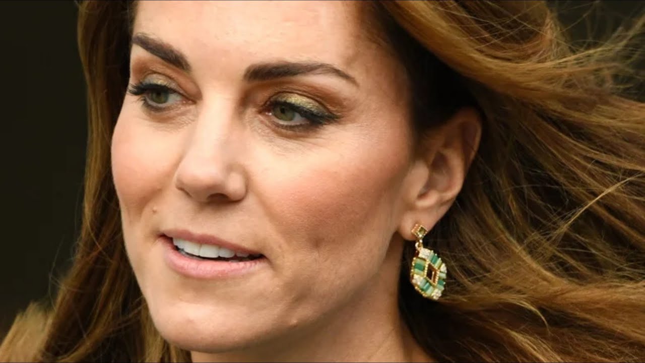 Expert Reveals Just How Kate Middleton Completely Froze Out Meghan Markle