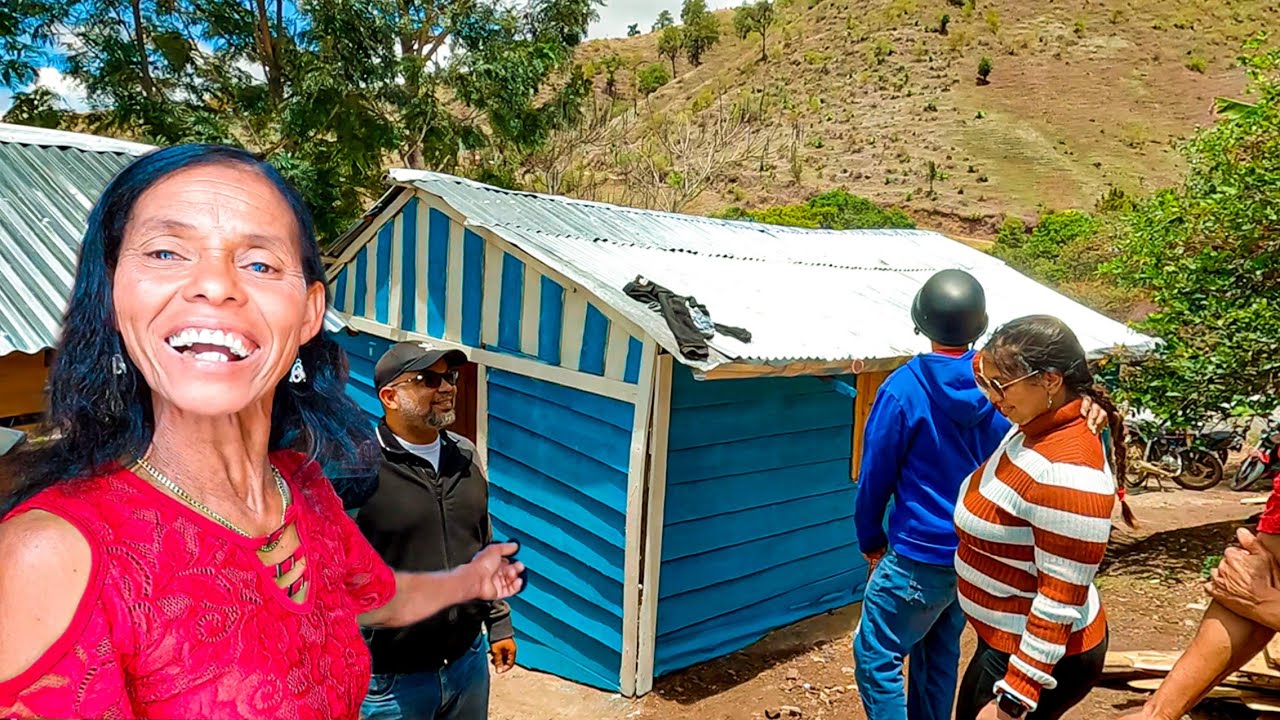 LA CASA DE LIDIA SE LLEN&Oacute; DE SEGUIDORES Y FAMILIARES: DIOS M&Iacute;O!