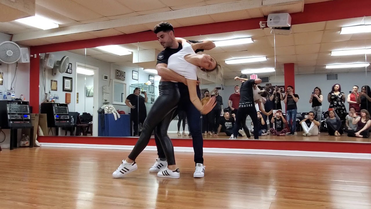 Luis & Andrea Bachata - Santo Domingo Sin Ti