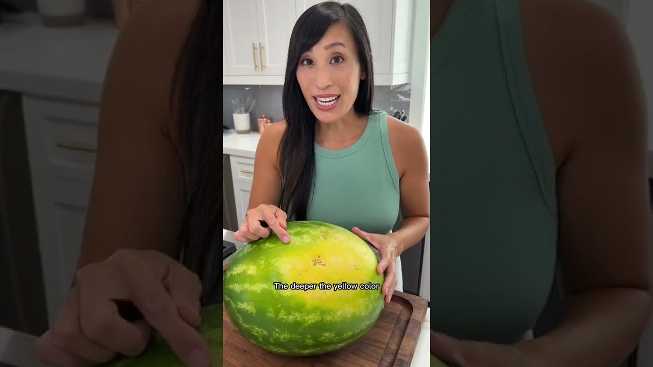 How to Pick the Sweetest and Perfect Watermelon! 🍉