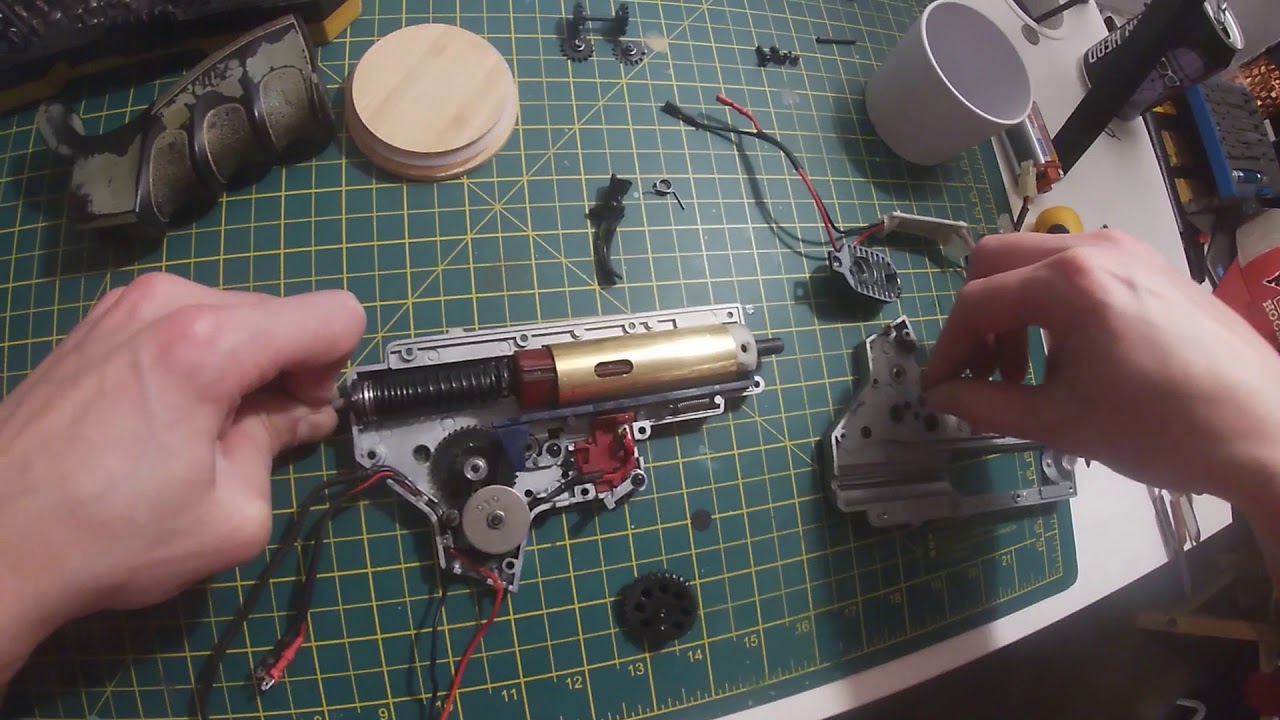 AEG V2 gearbox and changing spring