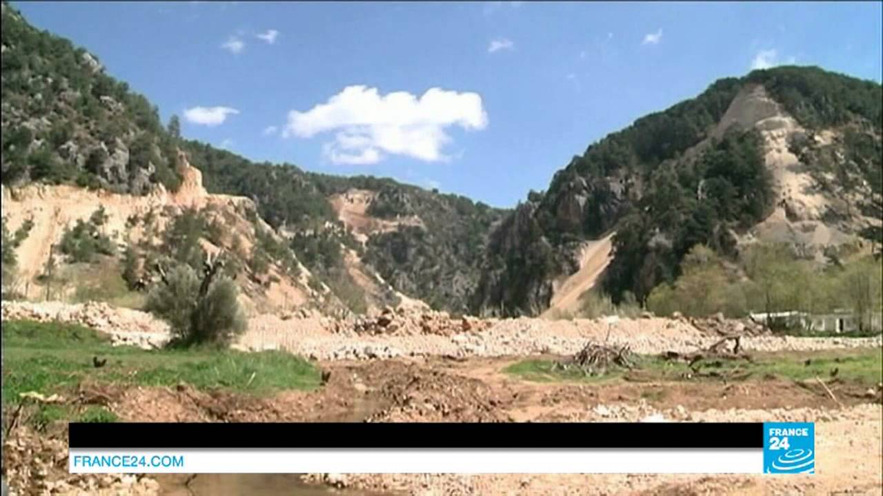 Syrie : des jihadistes de l'EI faits prisonniers témoignent face à la caméra