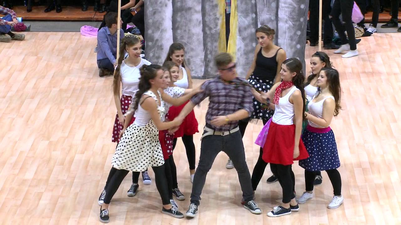 Óbudai Gimnázium Szalagavató 2015 12.D Osztálytánc