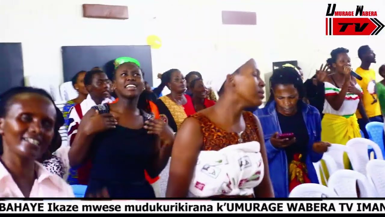 Umwukawera Amanutse Mwiteraniro  muguhimbaza IMANA