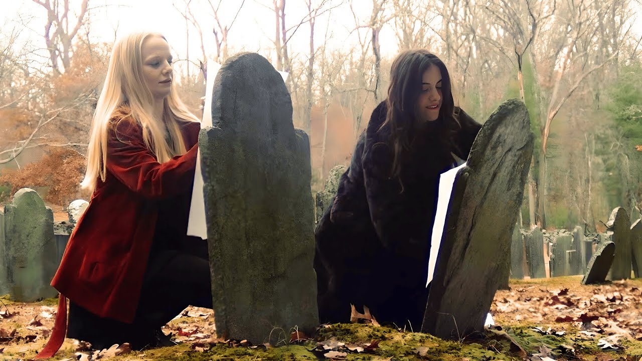 Lonely Girl Befriends a Mysterious Woman, Unaware That She's Already Dead