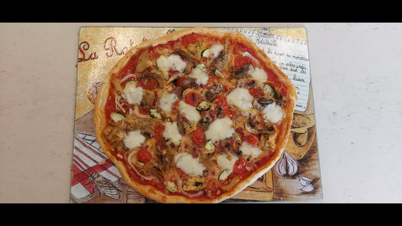 PIZZAS DE HOJALDRE