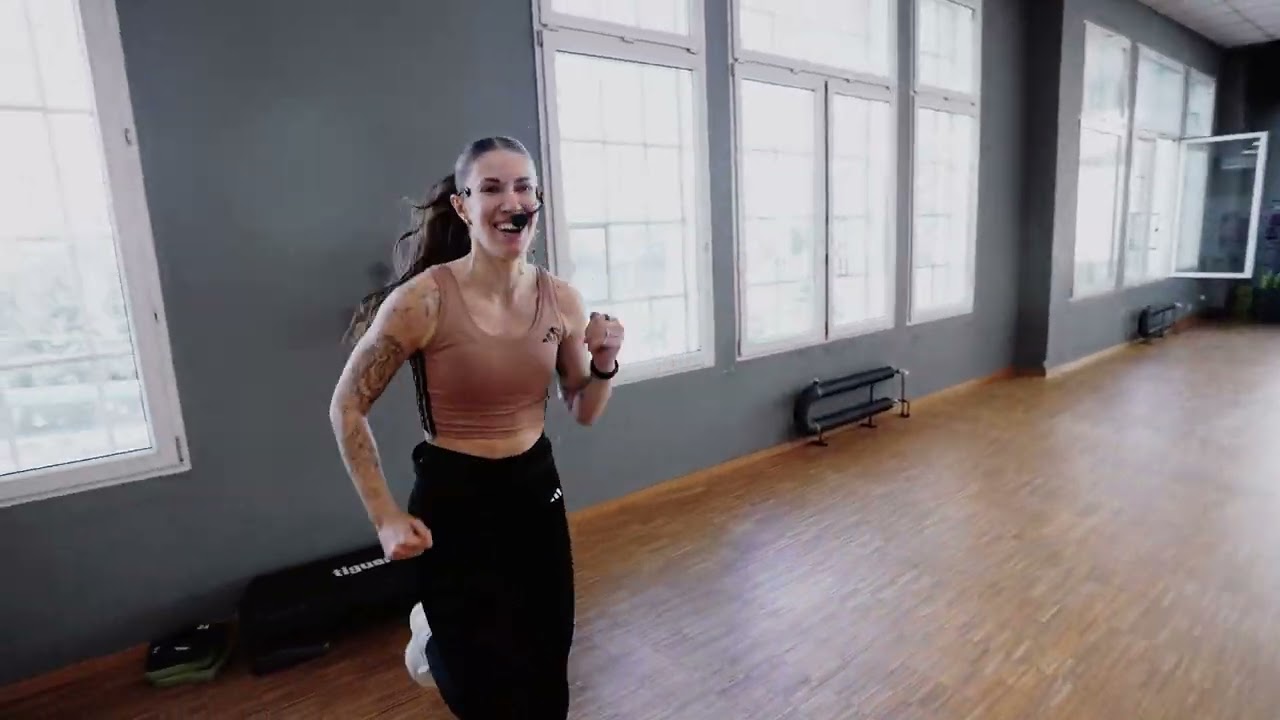 LES MILLS BODYATTACK &ndash; Ultim&aacute;tn&iacute; kardio tr&eacute;nink, kter&yacute; V&aacute;s dostane do formy!