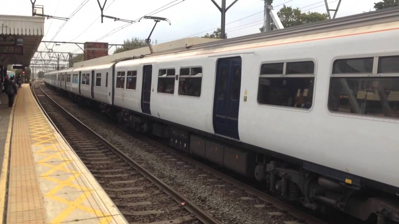 Trainspotting at Shenfield (Morning peak) 20/10/2016