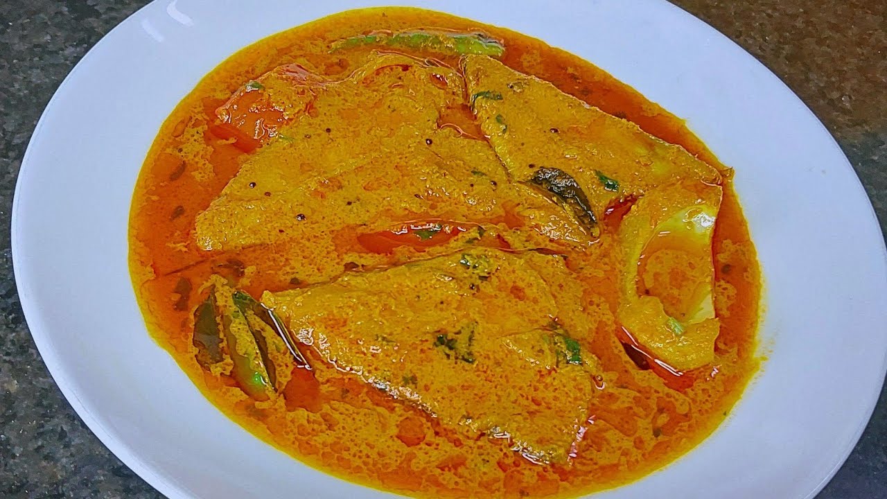 Kerala Style Halwa Fish Curry | Authentic Coconut Fish Curry