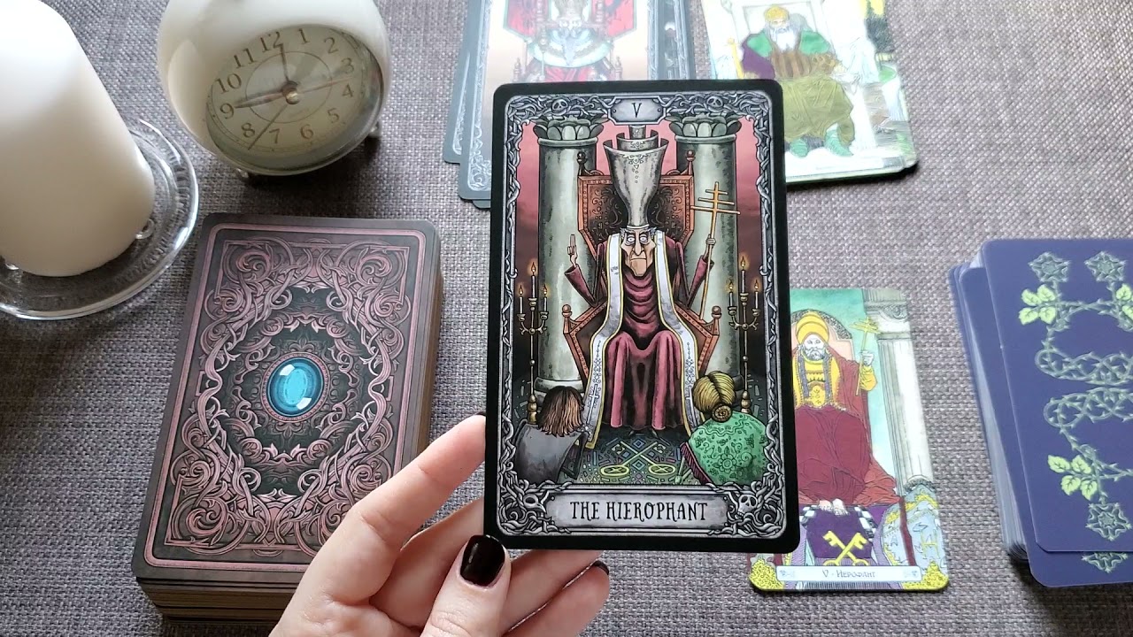 Обзор колоды карт Таро - Тёмный Особняк (The Dark Mansion Tarot deck) от Taroteca Studio. ЧАСТЬ 1