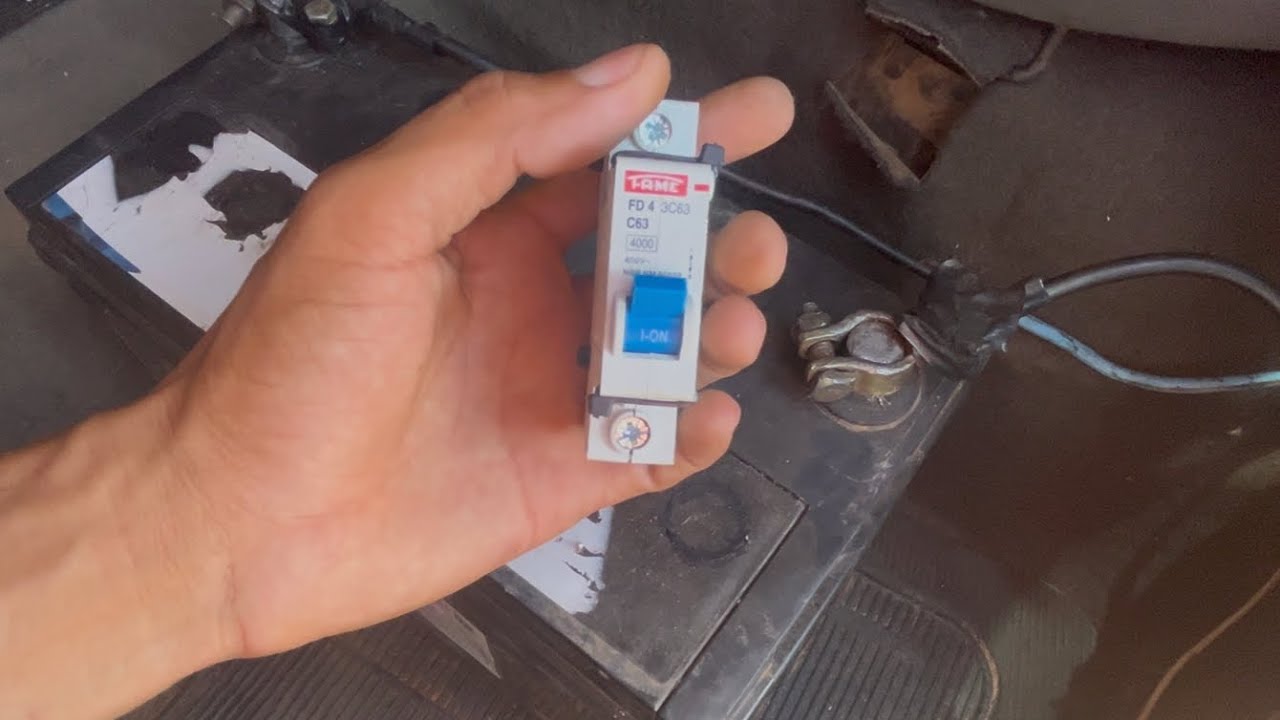 Evite prejuízos incêndios no seu carro | como instalar disjuntor no som automotivo e evita prejuízos