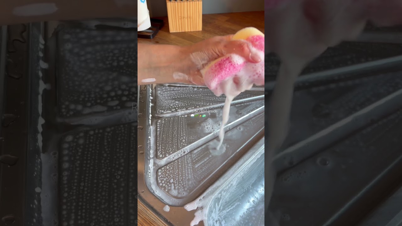 Rainy day reset🌧️🧺🫧#clean#cles ing#cleantok#cleaning #motivation#asmr#cleanhome