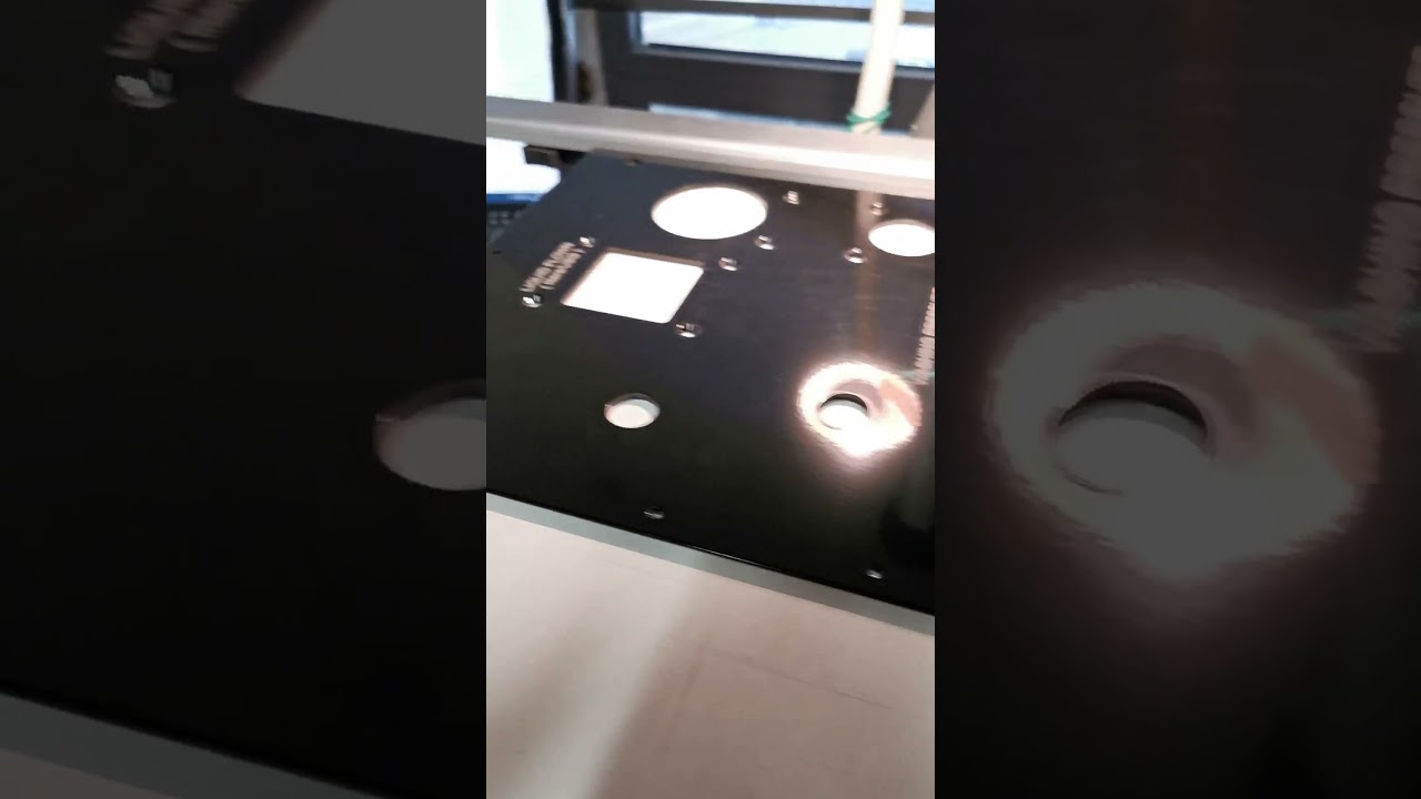 Incisione laser ✨su pannello sinottico 👍