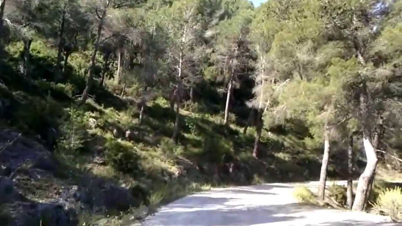 BAJADA POR EL BENICADELL ASTA BENIATJAR Parte 3
