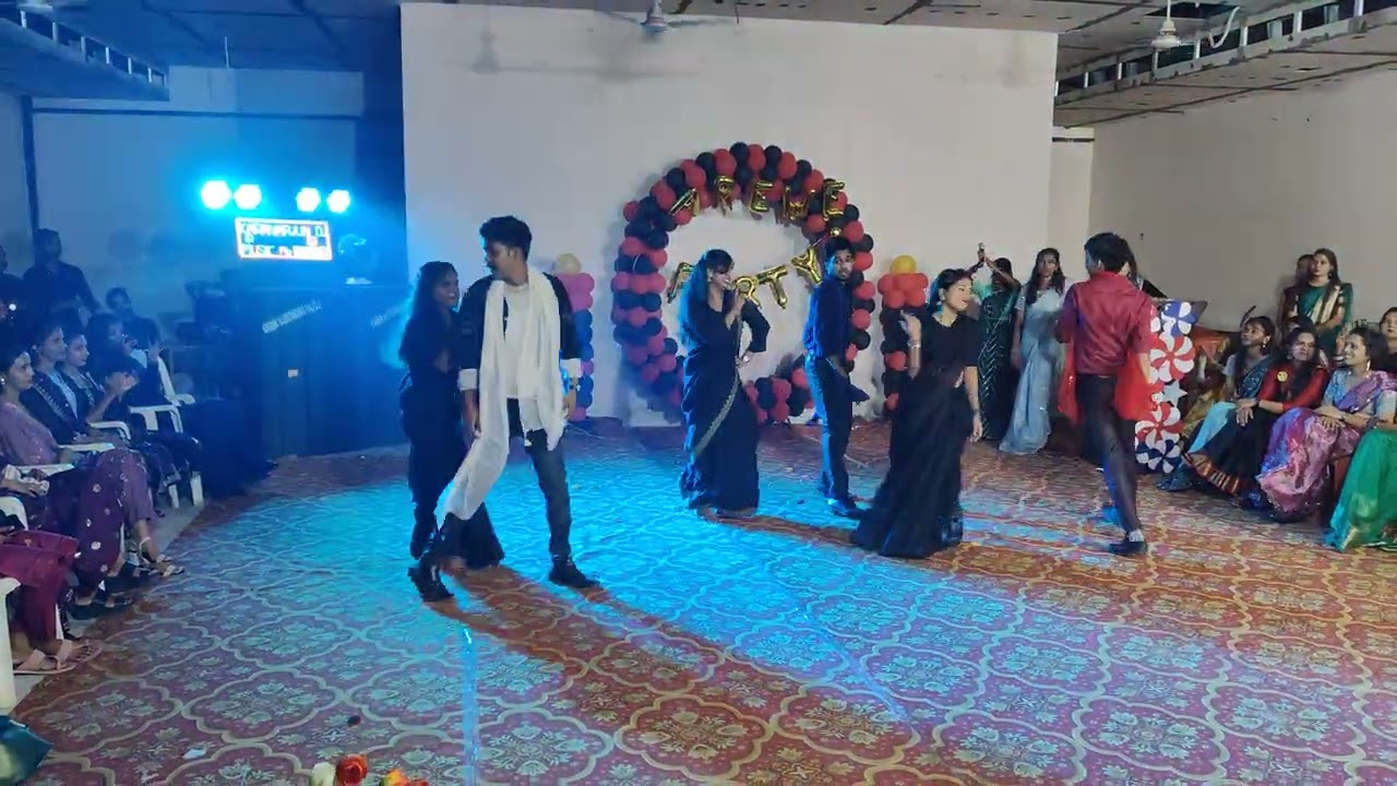 College dance performance 