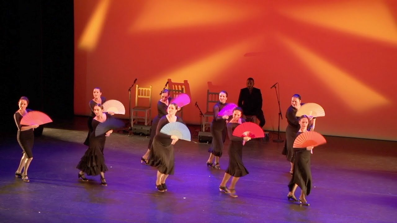 Palo Seco con abanico - baile Flamenco