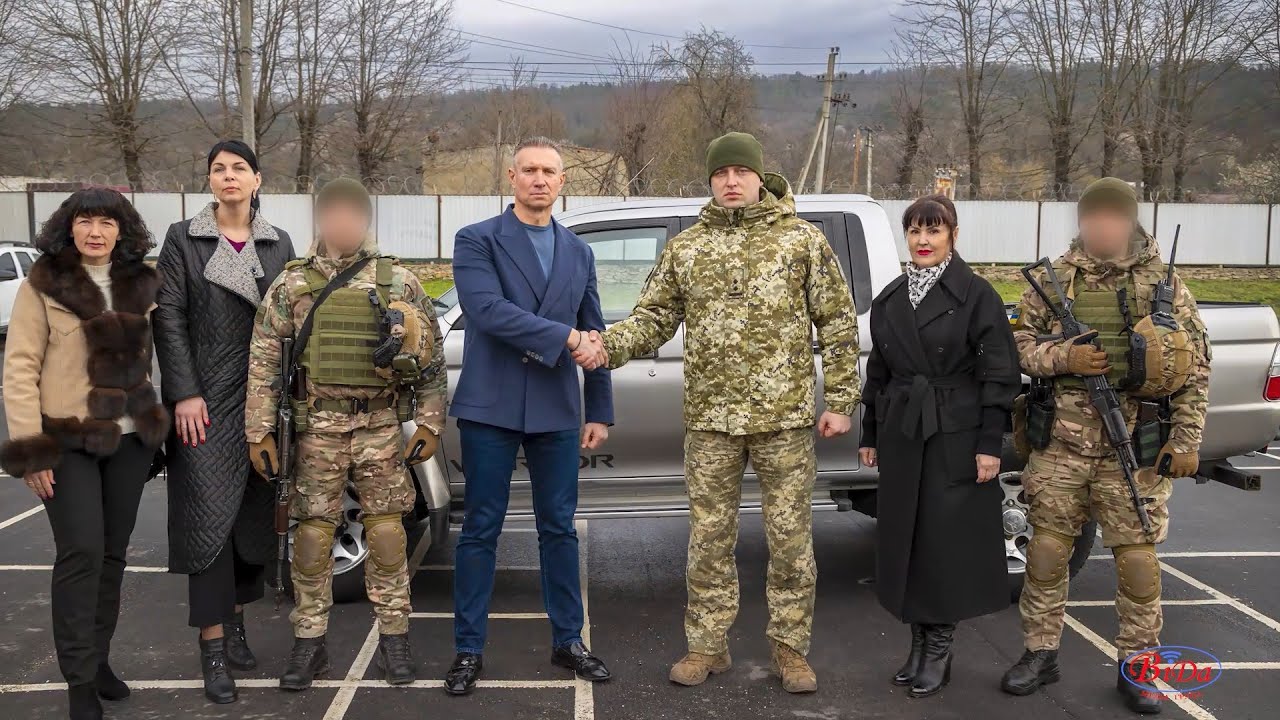 Іще одна автівка для прикордонників. Родина ВАЦАК придбала для могилів- подільського загону джип